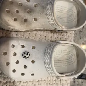 Product Review of SneakERASERS️ Instant Shoe Cleaner: 10 Pack from M**e R**y