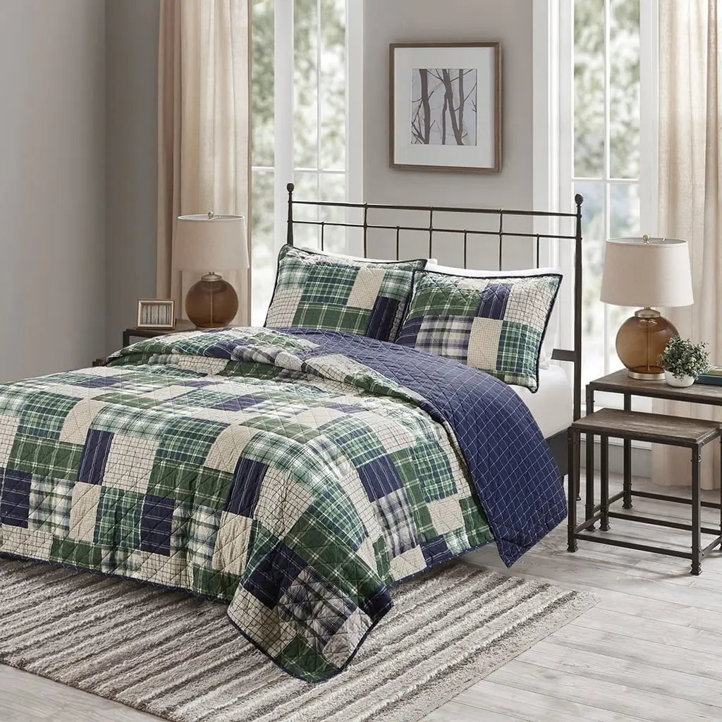 360 Stand Timber Reversible Printed Patchwork Quilt Set - King/California King Size 3-Piece, 104x94x0.25in Green & Navy Bedroom Decorative Bedding Set, Bedroom Bedding Set