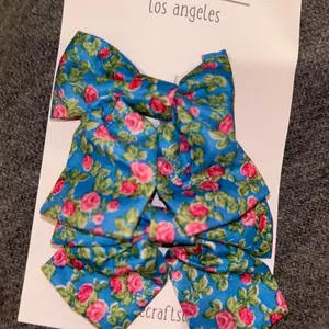 Hair bows