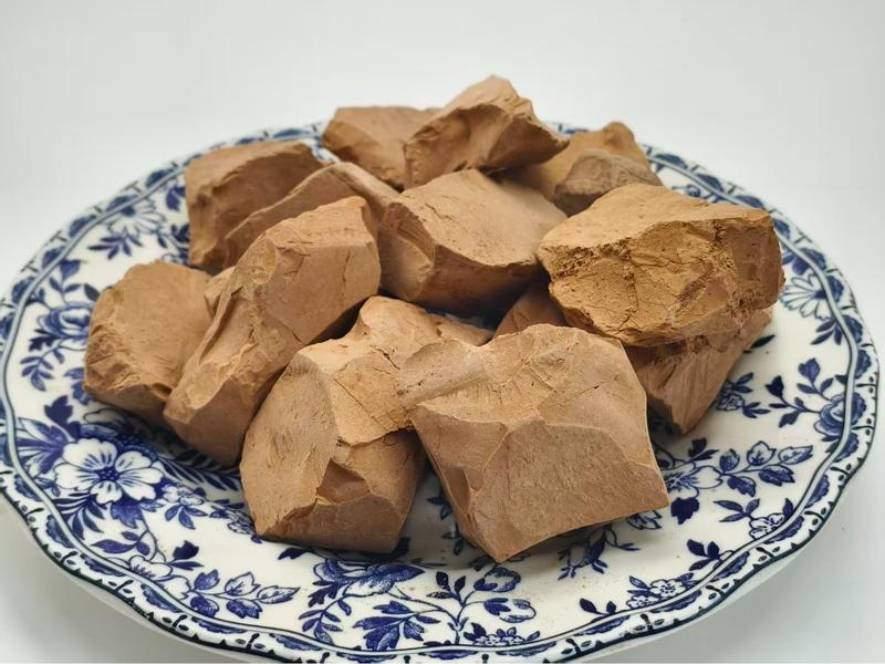 Extra Hard & Crunchy Baked Red Clay Chunks – 100% Natural, Zero Additives, Edible, Non-Sticky, Cosmetic Grade, Satisfyingly Crunchy-200g