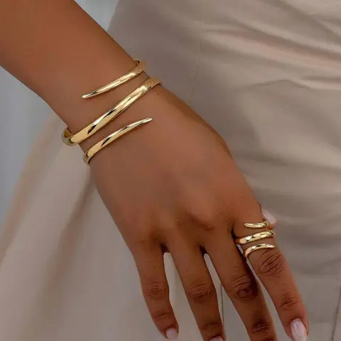 Women's Elegant Sleek Geometric Design Wrap Bangle & Ring, Exquisite Trendy Ring & Bangle, Accessories Set, Accessory Set, Fashionable Jewelry Set for Gifting