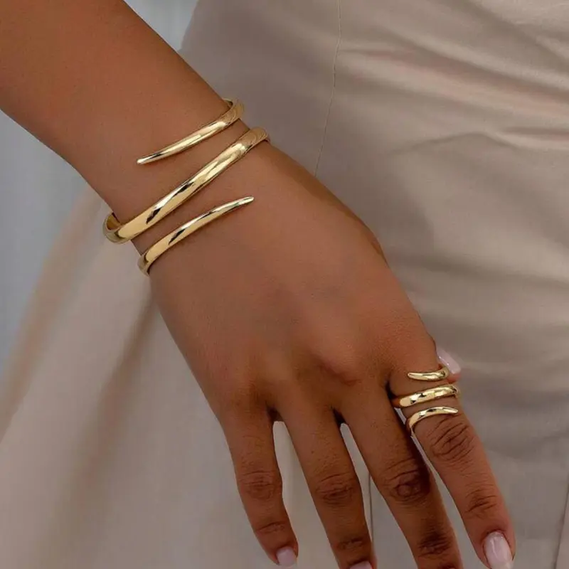 Women's Elegant Sleek Geometric Design Wrap Bangle & Ring, Exquisite Trendy Ring & Bangle, Accessories Set, Accessory Set, Fashionable Jewelry Set for Gifting