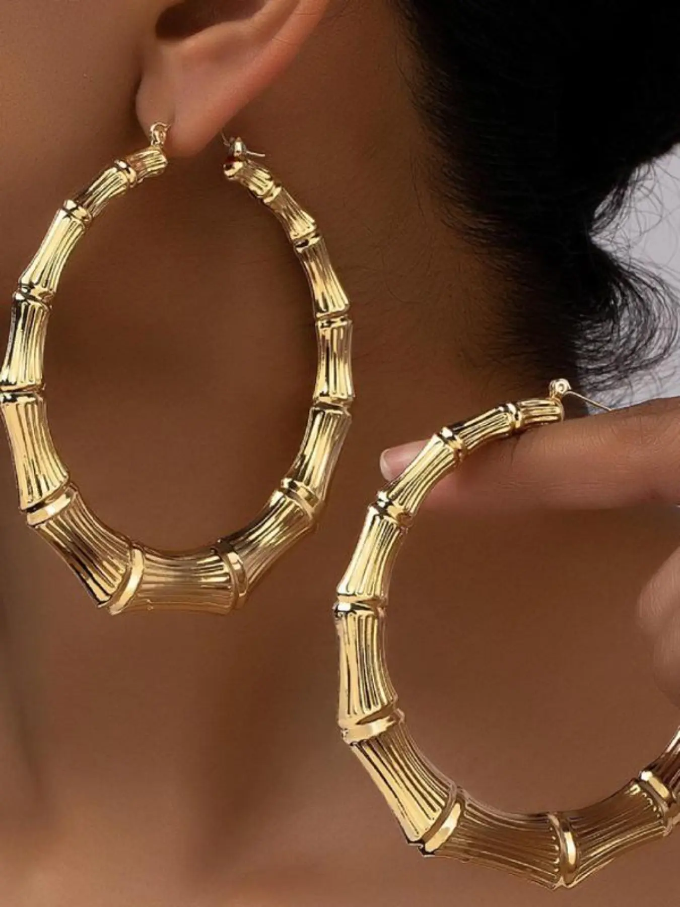 Women's bamboo earrings, punk oversized bamboo pattern earrings, Punk Style Earrings, European and American gold large hoop earrings, Earrings Hoops, suitable for party fashion jewelry