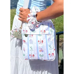 Showcase Festival Crossbody