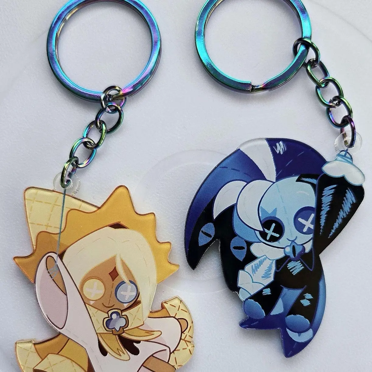 Cookie Run Keychains - Shadow Milk Cookie and Pure Vanilla Cookie