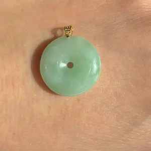 Green jadeite Jade donut pendant 18k gold (no certificate )