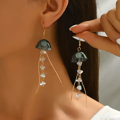 Dreamy Glass Jellyfish Earrings, Crystal Chain Ocean Wind Fringe Earrings, Unique Jewelry for Women, Fashion Accessory, Teardrop Earrings, Statement Earrings, Fashionable Earrings