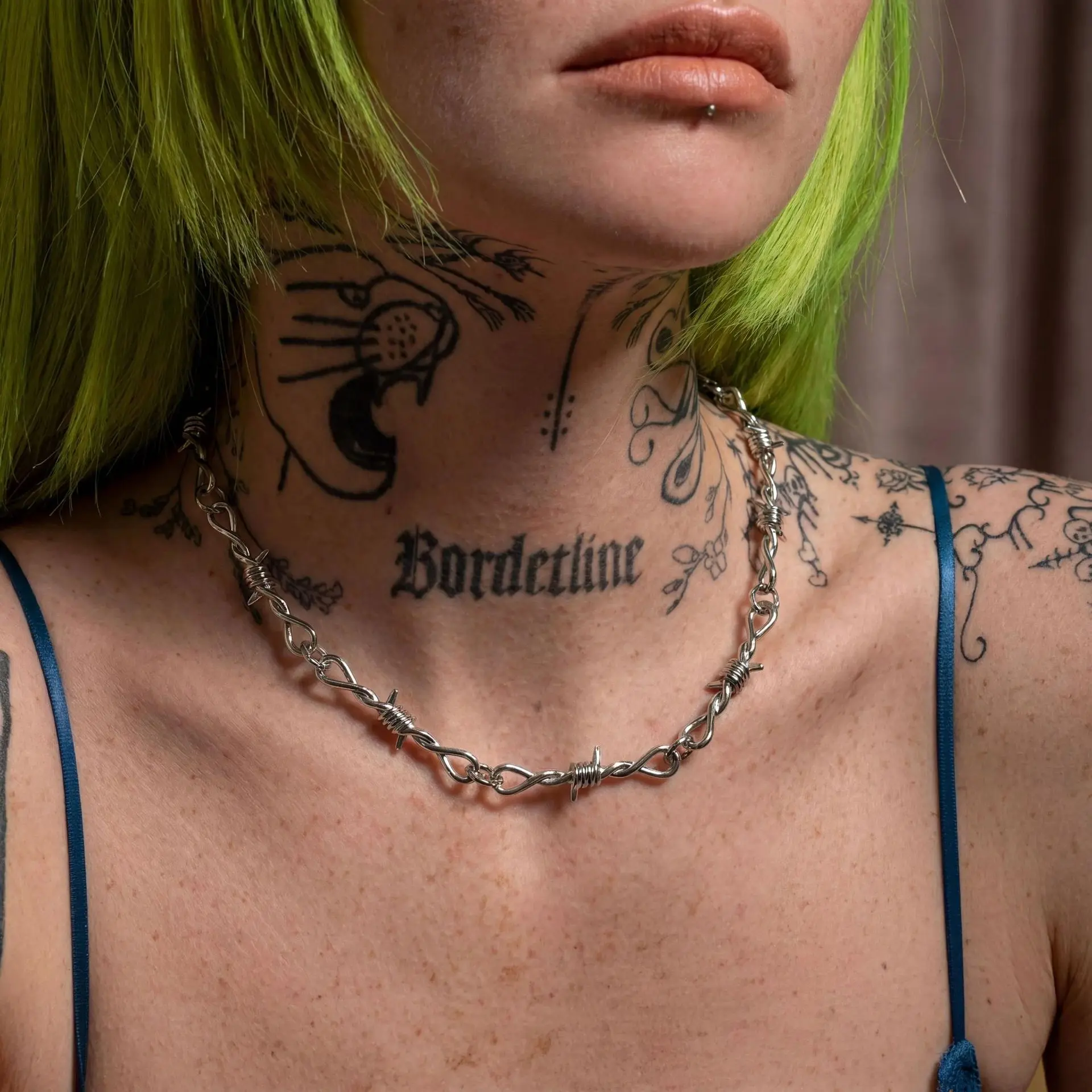 Unisex Silver Barbed Wire Chain Necklace - Punk, Grunge, Alt, Y2K Edgy Statement Choker - Streetwear Neck Costume Jewelry for Men, Women