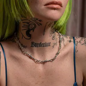Unisex Silver Barbed Wire Chain Necklace - Punk, Grunge, Alt, Y2K Edgy Statement Choker - Streetwear Neck Costume Jewelry for Men, Women
