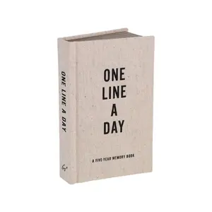 Canvas One Line a Day: A Five-Year Memory Book -- Chronicle Books, Diary