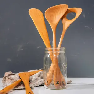 Andrew Zimmern's Ultimate Hand Tool Set!