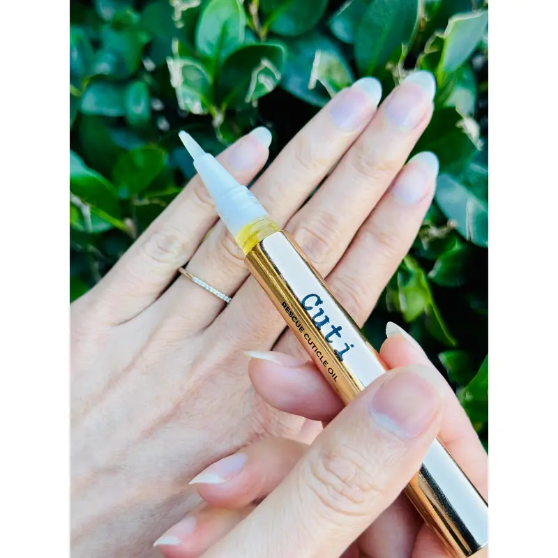 [Beyond The Cream Official] Cuti Rescue Cuticle Oil Pen - Nail Growth Oil. Moisturize Nourishing Cuticles. Hydrates and brightens. Natural oil blend with nutrients and vitamins. Vegan & Cruelty-Free. Made in the USA. Luxury Aluminum pen