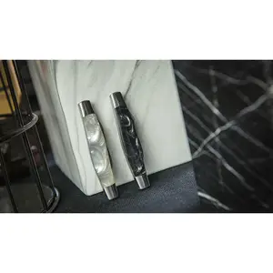 ARTISAN COLOR-CHANGING KNIVES BY TCC