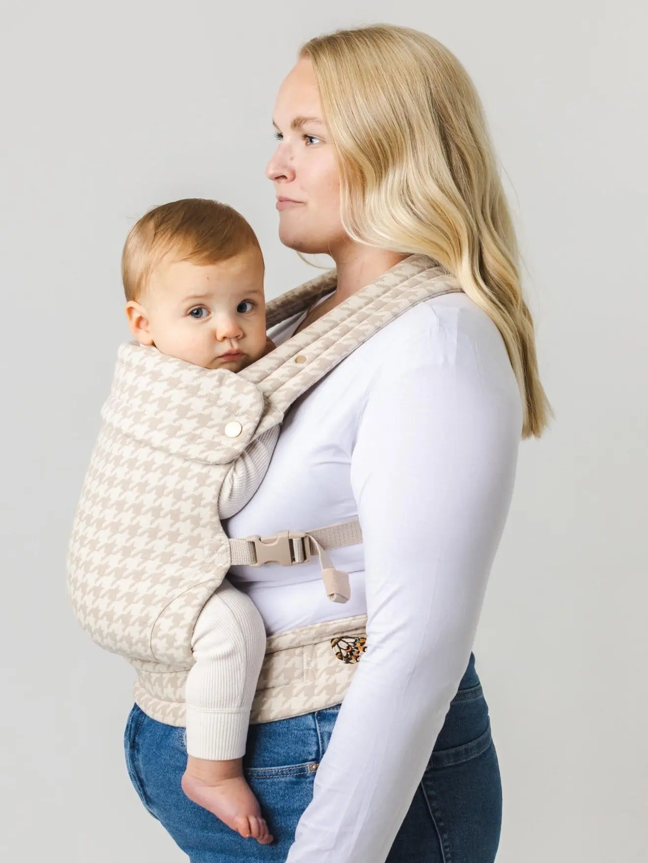The Monarch Baby Carrier - Houndstooth