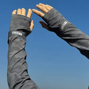 2PCS Ice Silk Sun Protection Arm Sleeves，1 Left + 1 Right Finger Cover Design，Loose Plus Size Extended Cooling Arm Guards，Unisex Breathable Ice Sleeves for Driving Fishing Summer Outdoor Use