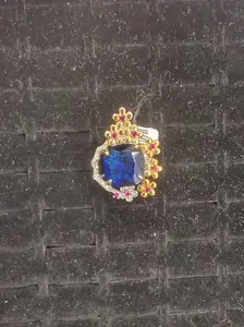 Mira(10146)gc.Look at this stunning blue crystal ring! Large star-cut blue stone, double halo design with two-tone setting. Super sparkly, adjustable size, very eye-catching. Lead-free and nickel-free, safe for daily wear.