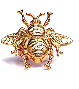 Queen Bee Clip