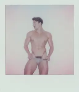 Polaroid 051