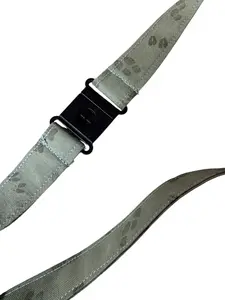 Deer Design Animal Tracks Lanyard - 17in Cotton Fabric, Safety Buckle, Swivel Clasp, Eco-Friendly Durable for Keys, Badges (Office Identification Supplies)