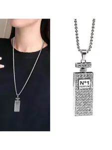 New European and American style full-diamond perfume bottle pendant necklace, trendy and unique long sweater chain, simple and exaggerated accessory