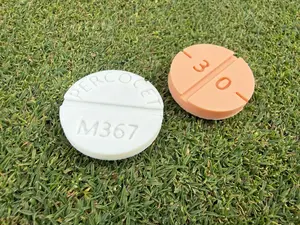 The Ultimate Golf Prescription - Novelty Caddy Addy & Par-cocet Markers