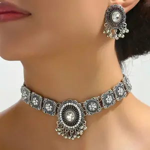 European and American style retro round tassel rhinestone flower necklace for women, antique silver geometric necklace and earrings, women's jewelry set