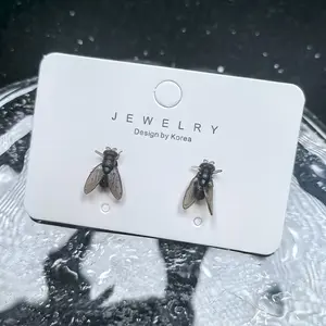 Funny Fly Stud Earrings, Simulation Fly Earrings, Insect ear stud, Quirky Style Enthusiasts, Halloween costume, Interesting Prank Prop, Perfect Gift for Friend, Stud Earring Jewelry