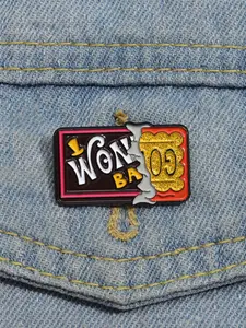 Creative Brooch, Fashion Alloy Badge for Daily Clothing Decor, Trendy All-match & Exquisite Brooch for Birthday Gift