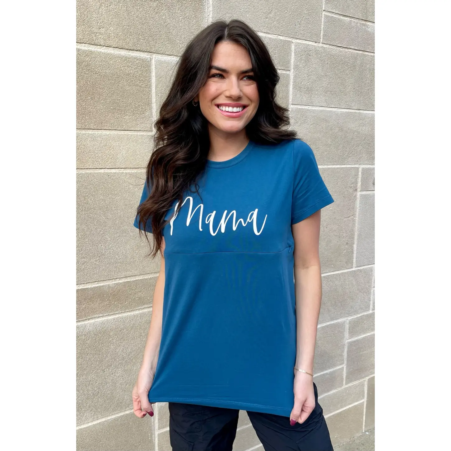 Cursive "Mama" Nursing T-Shirt - Blue, Short Sleeve, Casual Style, Ideal for Nursing Support