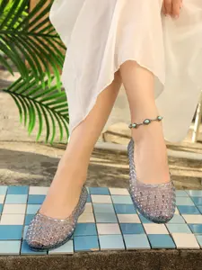 Women's Summer Jelly Shoes, Round Toe Flats, Breathable Hollow Out Design, Lightweight Transparent Casual Sandals, Soft Comfortable Footwear for Women