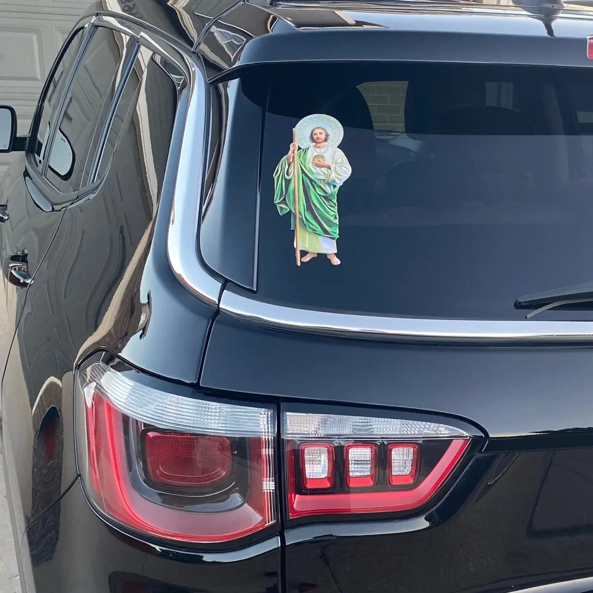 San Judas Tadeo Truck Decal High-Quality Artistic Sticker for Religious Fans Durable Easy Application & Removal Faith Hope Decor - Stylish Car Merch