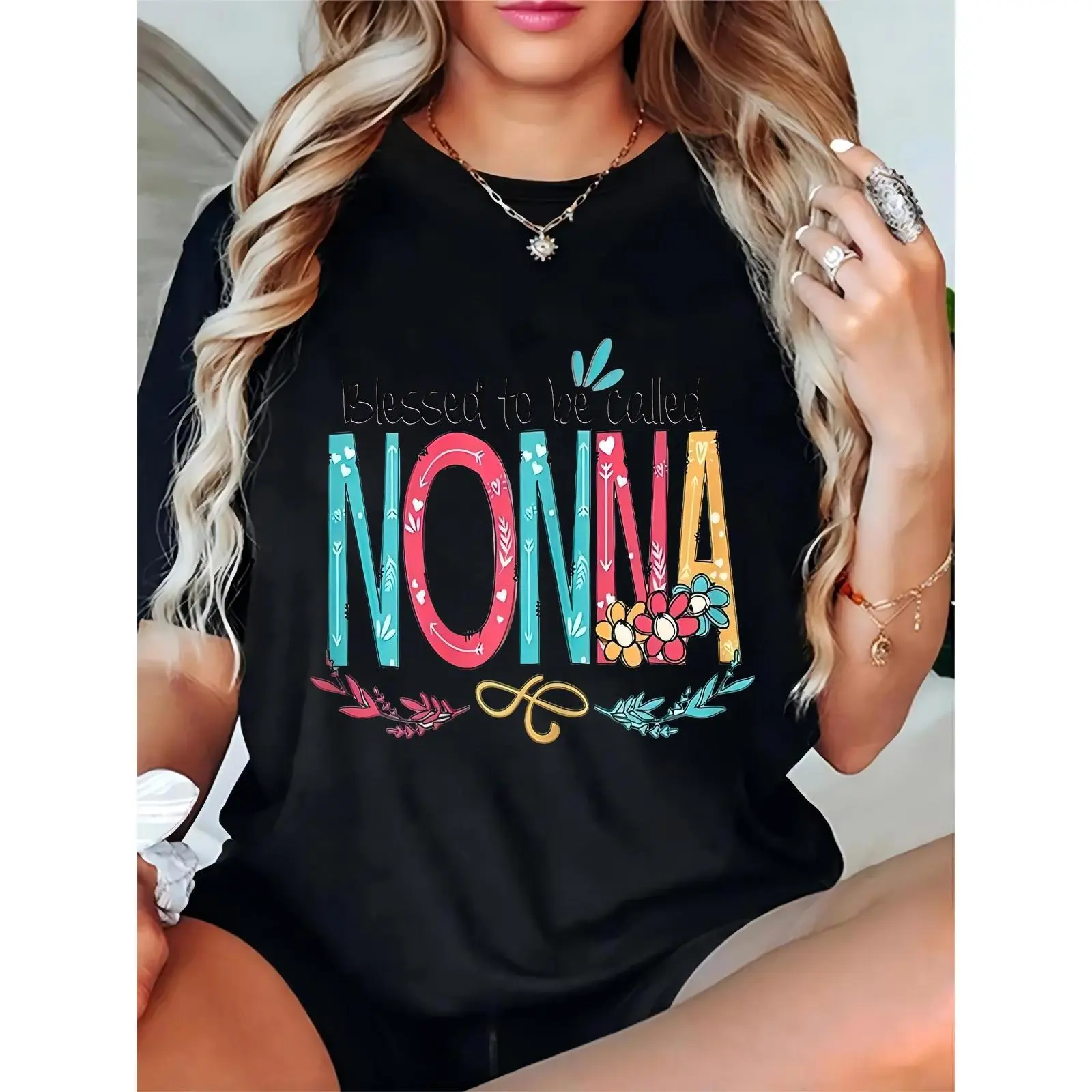 Women's T-Shirt, Casual 100% Cotton Short Sleeve Top with "Blessed Nonna" Floral Graphic, Comfortable Lightweight Gift for Grandma, Tshirt, Fit, Round Neck, Relaxed Fit, Breathable, Crew Neck, Loose-Fitting, Skirts
