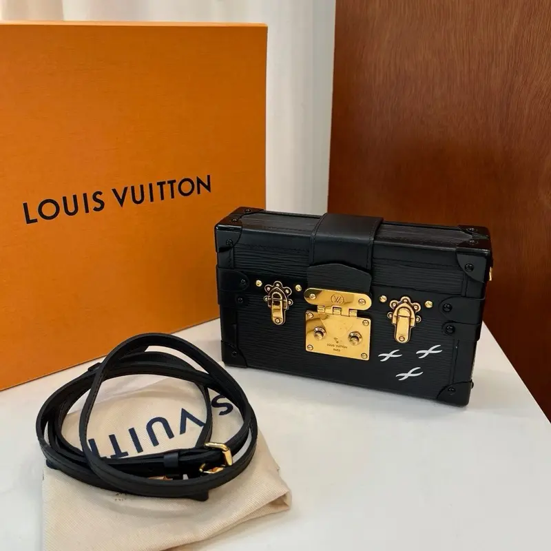 Pre-owned Louis Vuitton leather Clutches & Wristlets Epi Petite Malle Black handbag
