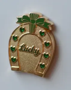 Lucky Heart Horseshoe - Emerald Glitter Needle Minder