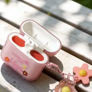 Beauty accessory keychain