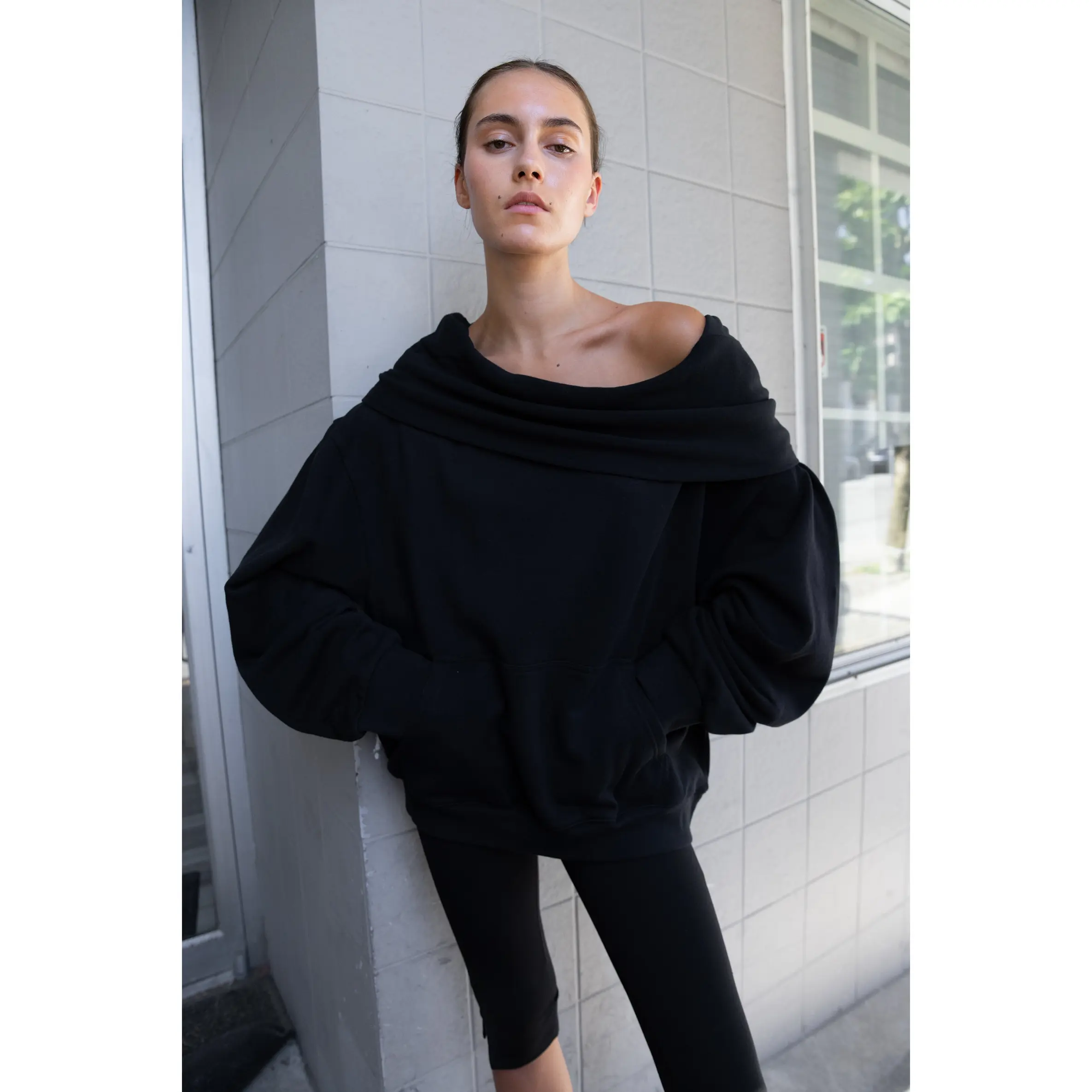 SLOUCHY OVERSIZED HOODIE