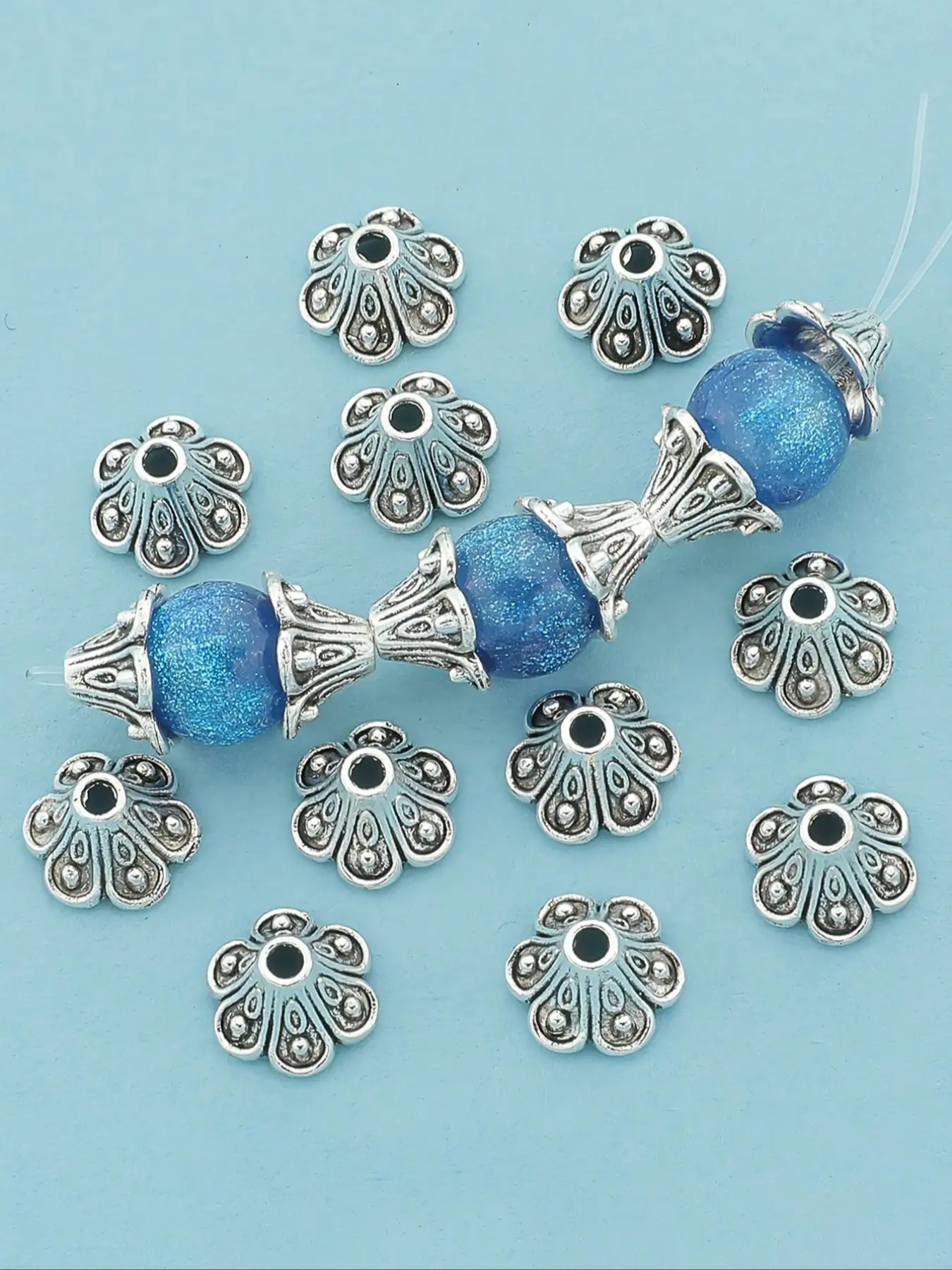 50pcs Vintage Style Six-Petal Flower Bead Caps, Zinc Alloy Spacer Beads, DIY Galaxy Beads for DIY Jewelry Making, DIY Jewelry Decoration, Beading Supplies, with Necklaces, Bracelets, Earrings, and Anklets Craft Supplies