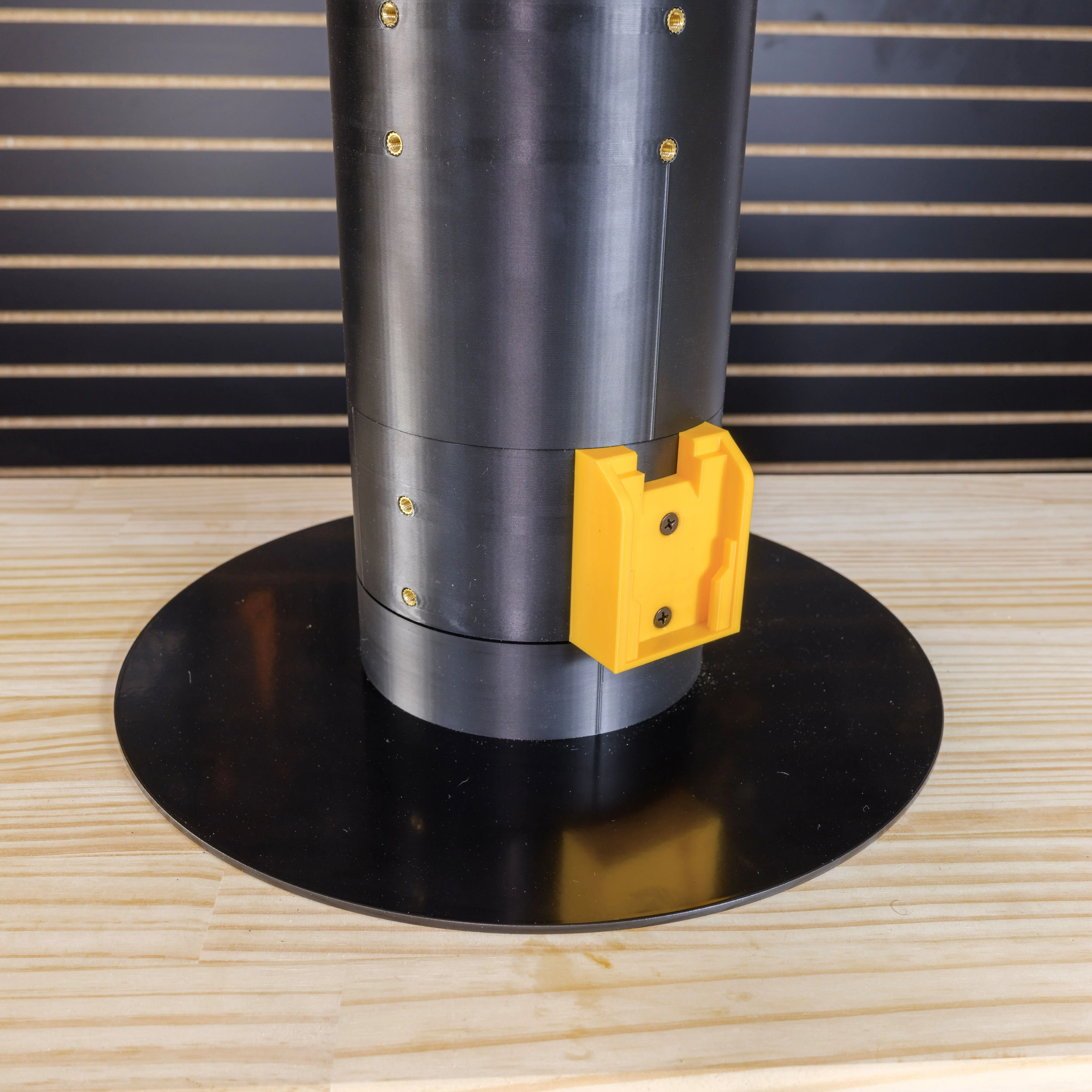 DeWalt 20V Battery Holder Bracket - Battery Carousel