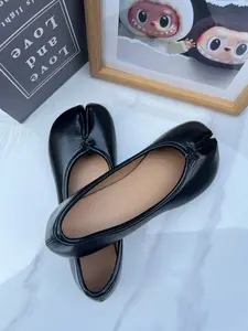 Women's Split-Toe Loafer Flats Shoes - Rounded Toe Box, Vintage-Inspired Slip-On Casual Shoes, Versatile Shoes, Footwear