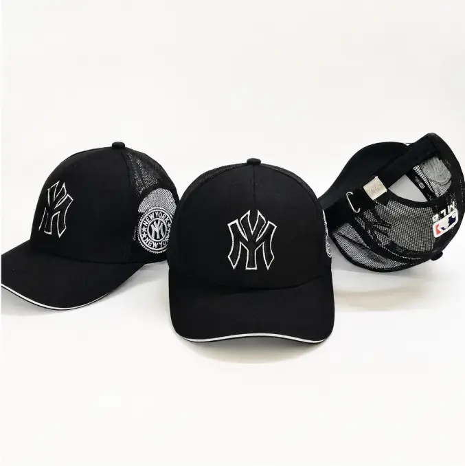New York Yankees Black Mesh Trucker Hat – Embroidered NY Snapback Baseball Cap, Adjustable Curved Brim, Breathable Unisex Streetwear