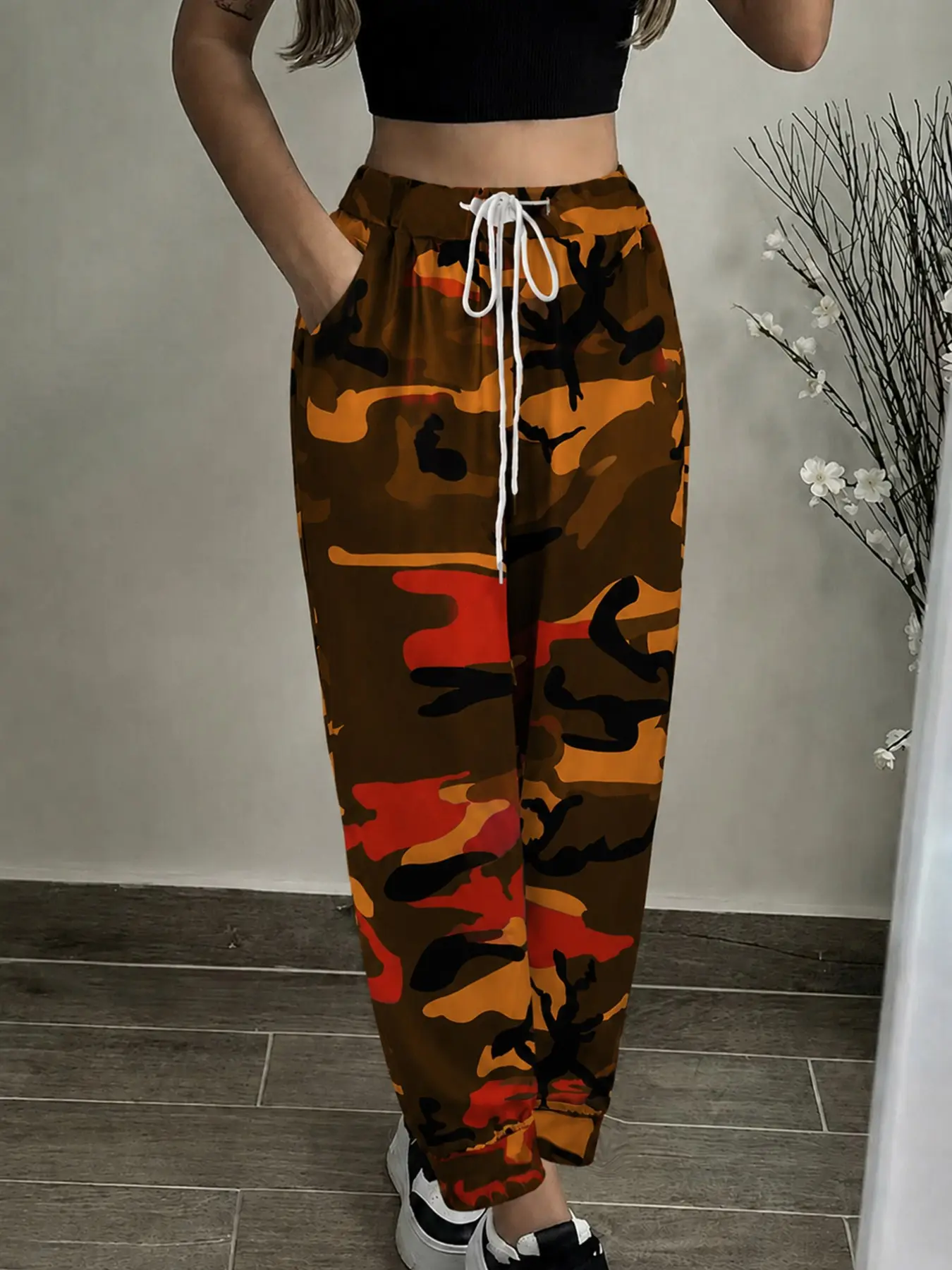 New arrival. Four-season women's camouflage pants with drawstrings, Adjustable, stylish streetwear design for comfort, equipped with pockets, Casual Comfy Pocket, ideal for casual wear