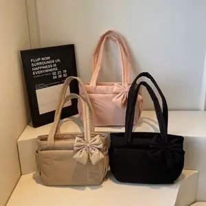 Pink quilted bow tote bag, a gentle, casual, lightweight, and spacious shoulder bag, suitable for commuting, shopping, leisure outings, and everyday accessories, Quilted Puffer Bag