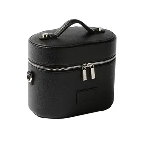 ETOILE Oval Toiletry Case