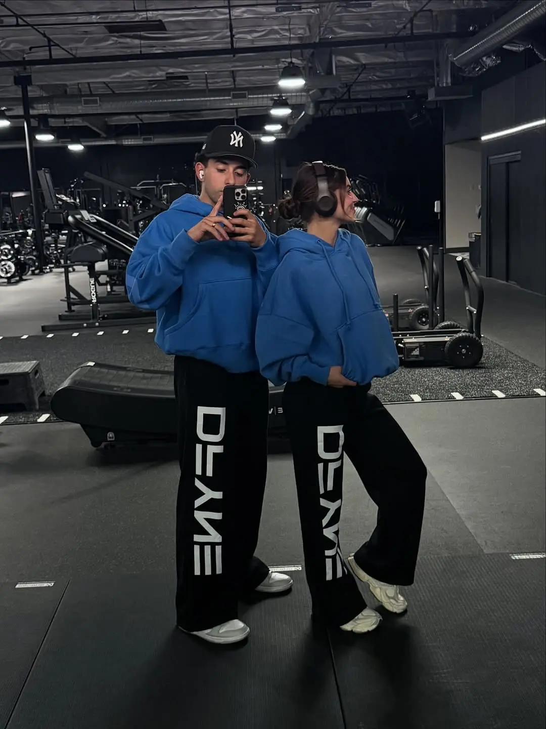 DFYNE Women's Wide Leg Sweatpants, HighWaisted Loose Fit Jogger Pants with Side Pockets,Graphic Print Casual Gym and Streetwear Pants