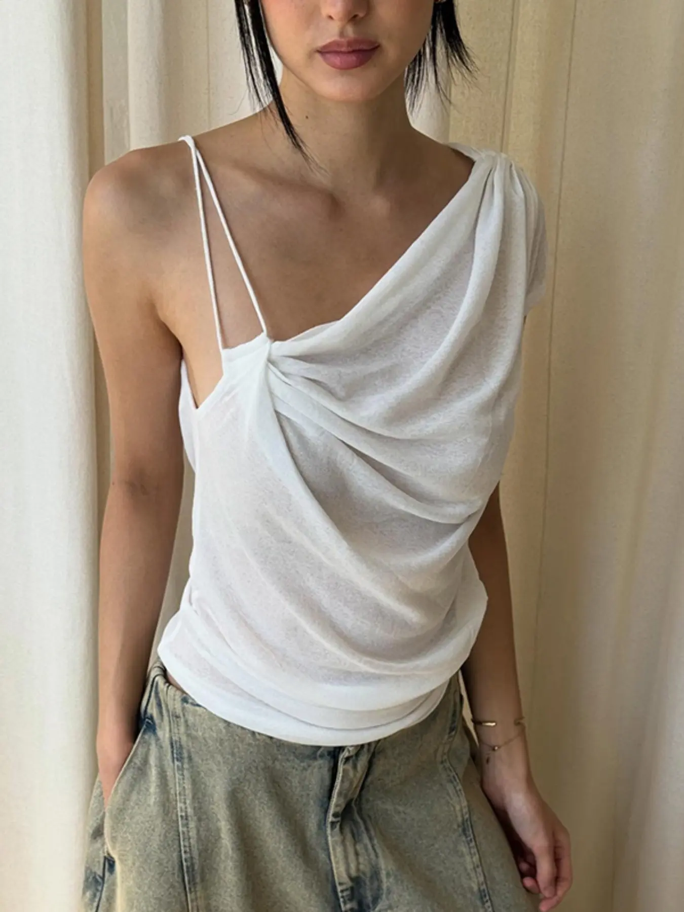 Women's Solid Color Asymmetrical Sleeveless Cami Top, Backless Slim-Fit Minimalist Style for Daily Outings