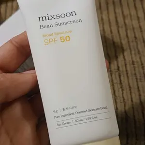 Product Review of [mixsoon Official Store] Bean Sunscreen Duo SPF50 PA+++ (50ml × 2) | Lightweight Hydrating Korean Sunscreen, No White Cast, Daily UV Defense from D**z