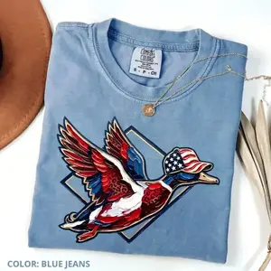 [Sale Up To 50%] Comfort Colors Patriotic Duck T-shirt, USA Flag Mallard Graphic Tee, 4th of July Hunting Shirt, Red White Blue Summer Top