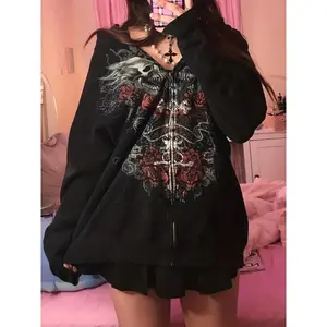 Y2K skull and floral print hoodie, zip-up long-sleeve sweatshirt with pocket, women’s clothing that can be worn with a raincoat
