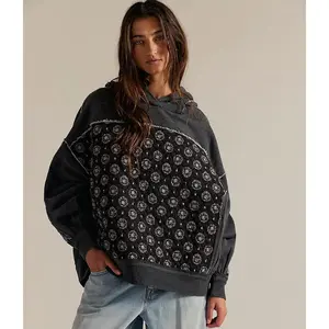 Women’s Fall/Winter 2025 hooded sweatshirt featuring intricate embroidery and patchwork details—comfortable, casual long-sleeve black printed top for everyday wear; women’s fashion hoodie, women’s sweatshirt, winter outfit.
