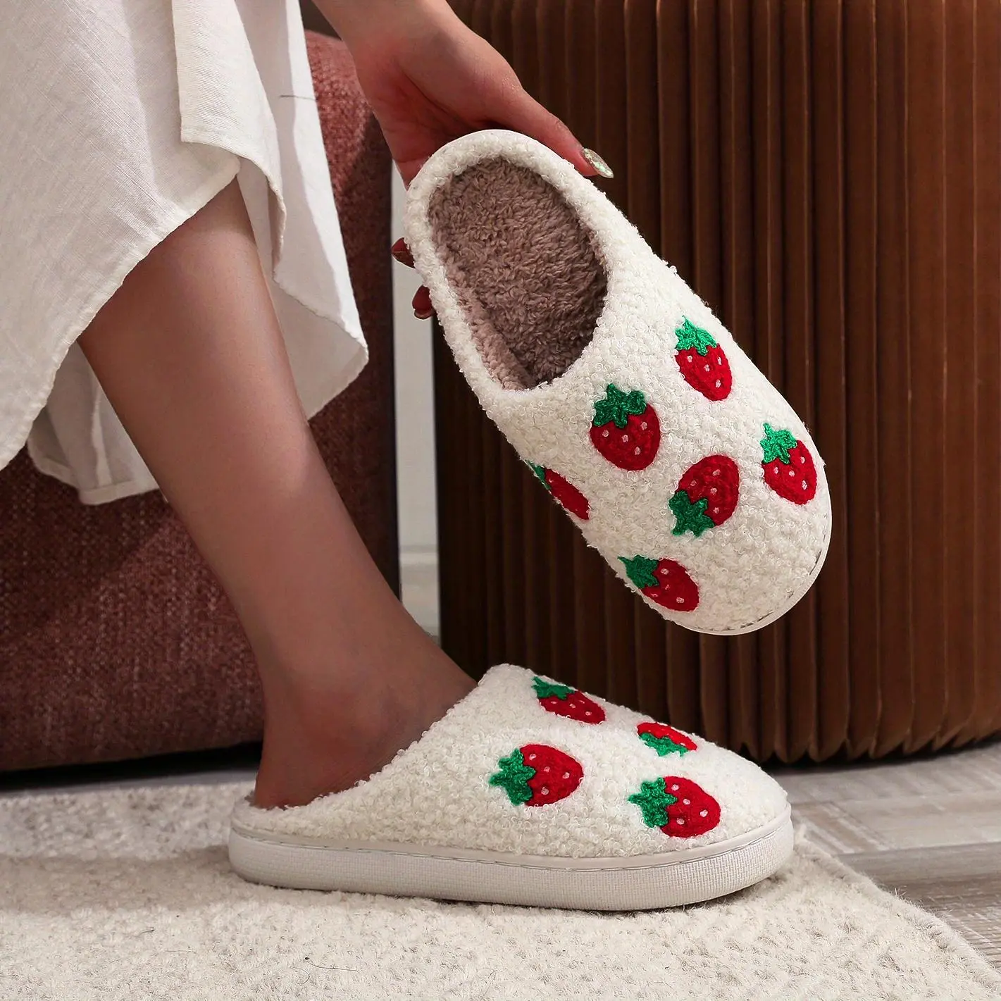 Women's Men's Cute Retro Strawberry Cherry Slippers Hat Boots Slippers Valentine's Day Slippers Plush Soft Memory Foam House Home Shoes  Footwear Non Slip